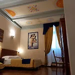 Ξενοδοχείο Porta Faenza 3*