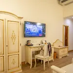 Ξενοδοχείο Porta Faenza 3*