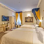 Ξενοδοχείο Porta Faenza 3*