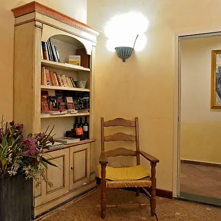 Porta Faenza Hotel