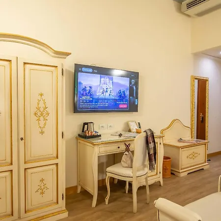 Hotel Porta Faenza 3*