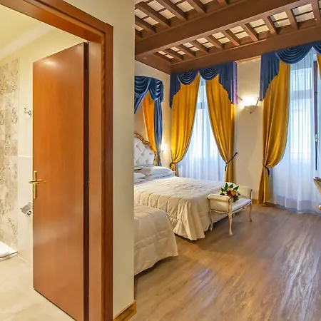 Porta Faenza Hotel 3*