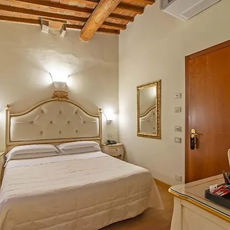 Hotel Porta Faenza 3*